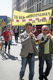 Am 30. April – einen Tag vor dem Tag der Arbeit am 1. Mai – findet mit Kundgebungen und Demonstrationen der Tag der Arbeitslosigkeit statt